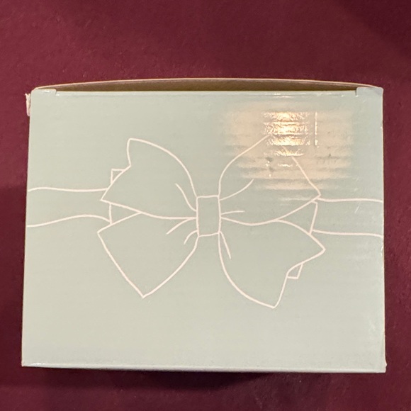 White Ceramic Mug - “I Wet My Plants” - New in Box - Picture 6 of 10